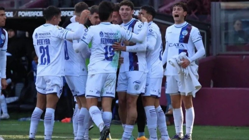 Por el golazo de Abrego y el error de Petroli, fue empate a 1 entre Godoy Cruz y Central Córdoba (SdE)